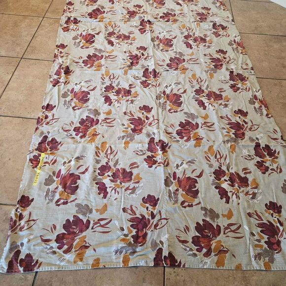 55" x 92" Rectangle Fall Cloth Table Cloth Threshold - Picture 1 of 5
